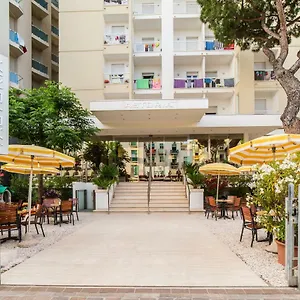 3* Otel Astoria